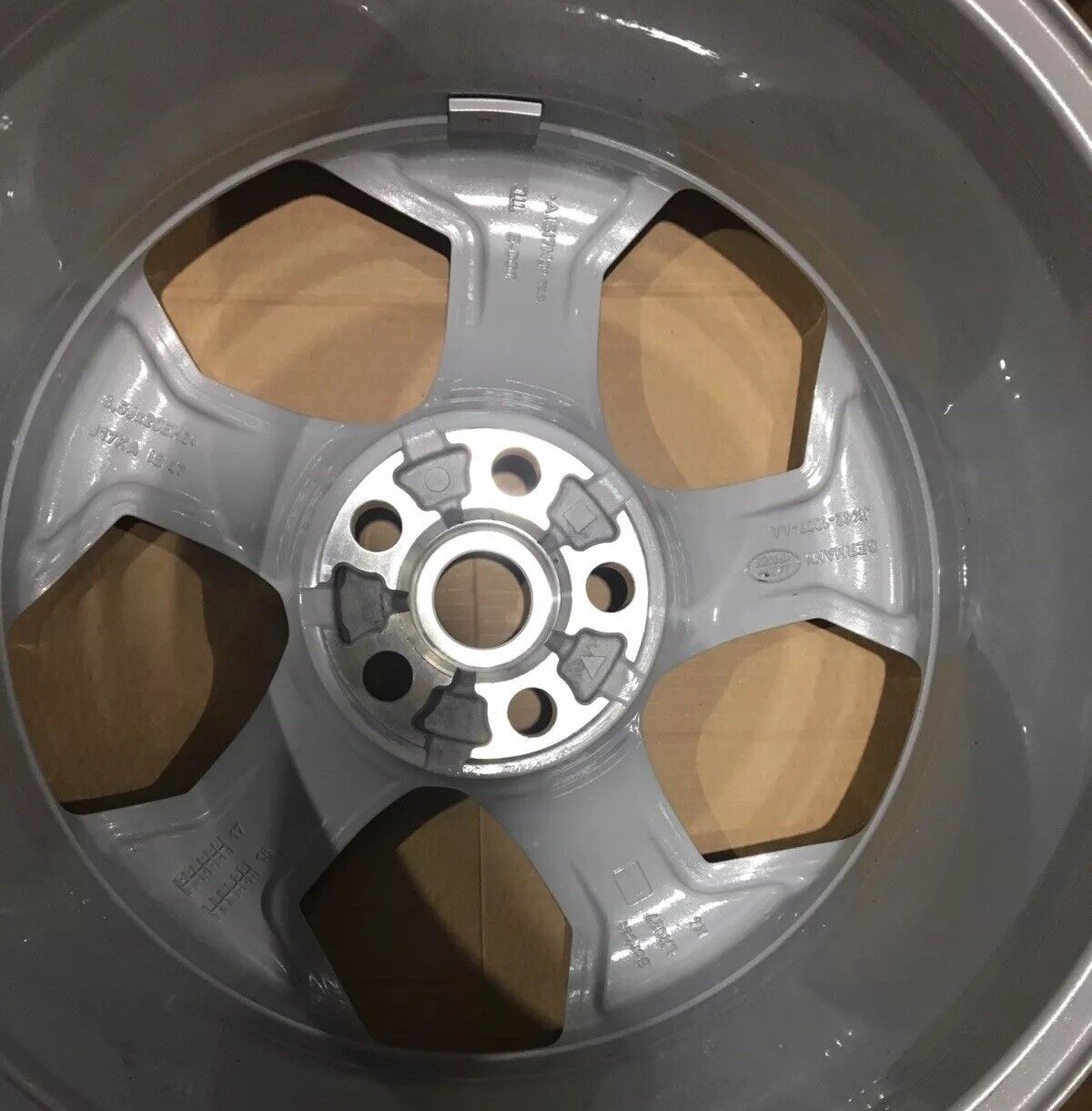 Set Of Range Rover Sport 20" Silver Thong Alloys 8.5Jx20x47 LR099135