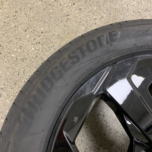 Genuine Nissan Qashqai 18" Black Alloy Wheel and Tyre