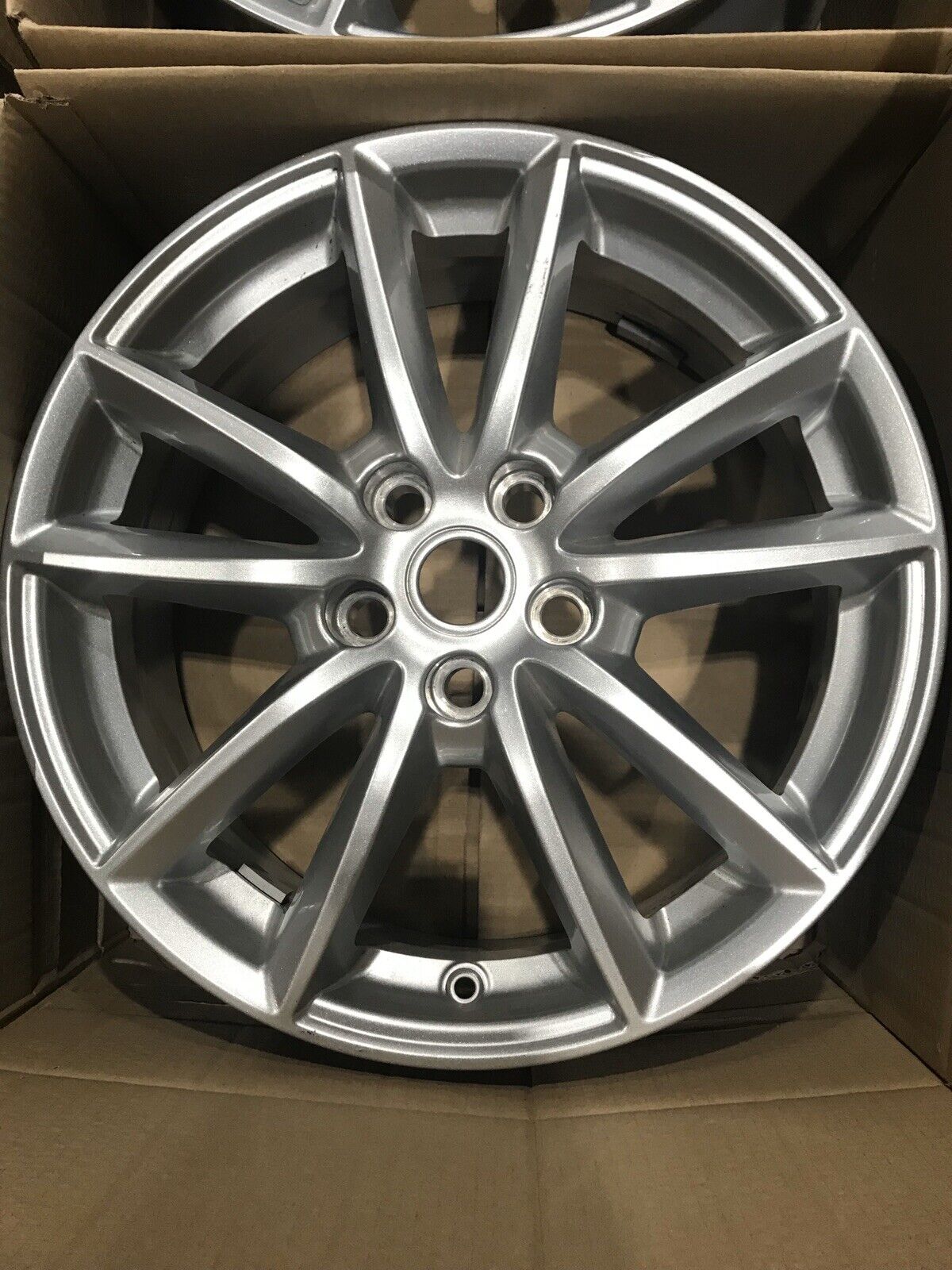 Set Of 4 VW Transporter Volkswagen 19" Alloys Silver 7.5J X 19EH2 X44.5off