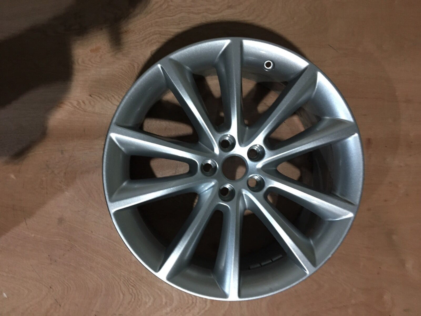 Genuine Jaguar 19" XF Alloy Wheel 8Jx19CHx45