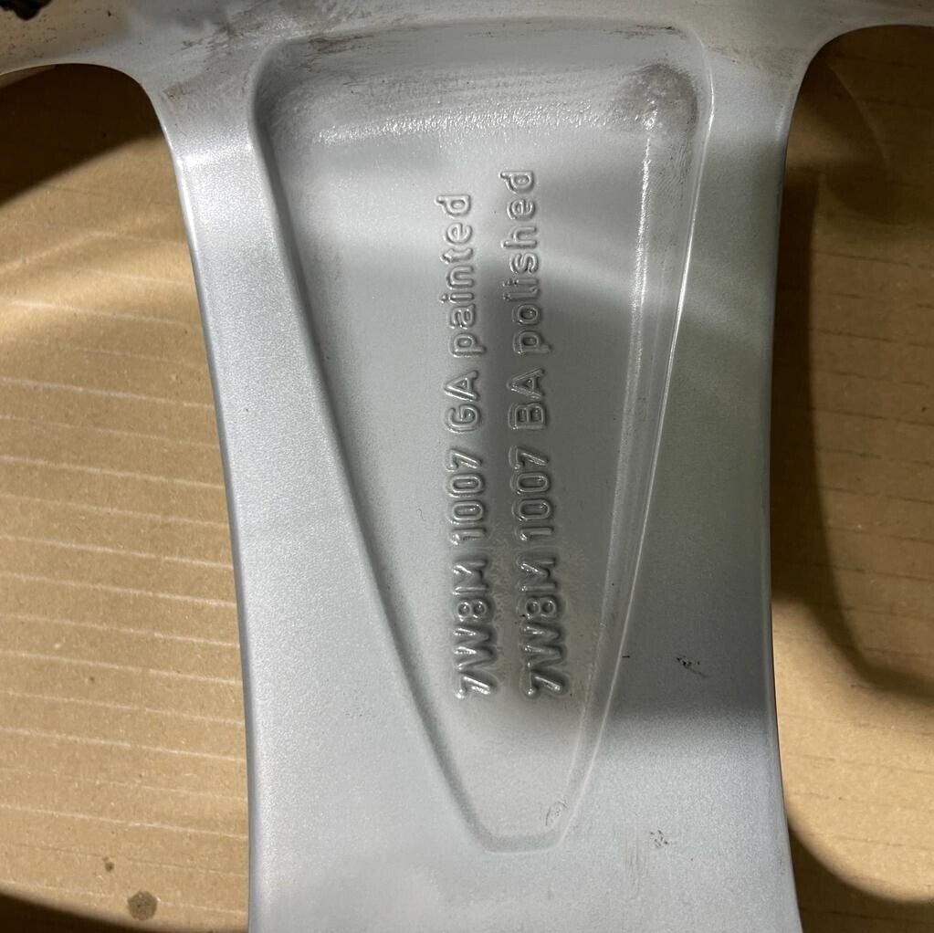 Genuine Jaguar XK Xkr 20" Front Cremona 8.5J X 20” Silver C2P10530