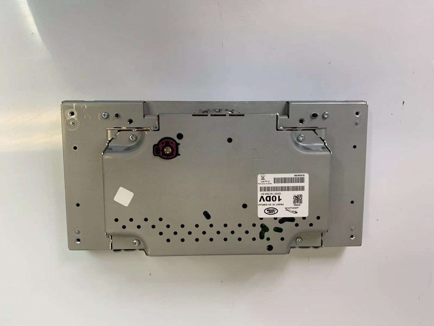 Jaguar XJ Touch Screen 8” Dual View Display C2D51747