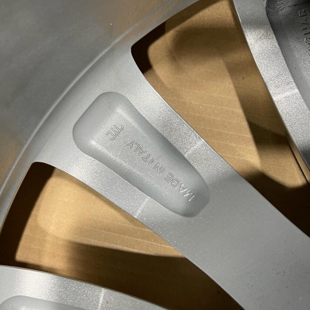 Genuine Jaguar F-Type 20” Turbine Alloy Wheel Silver 10.5J T2R1866