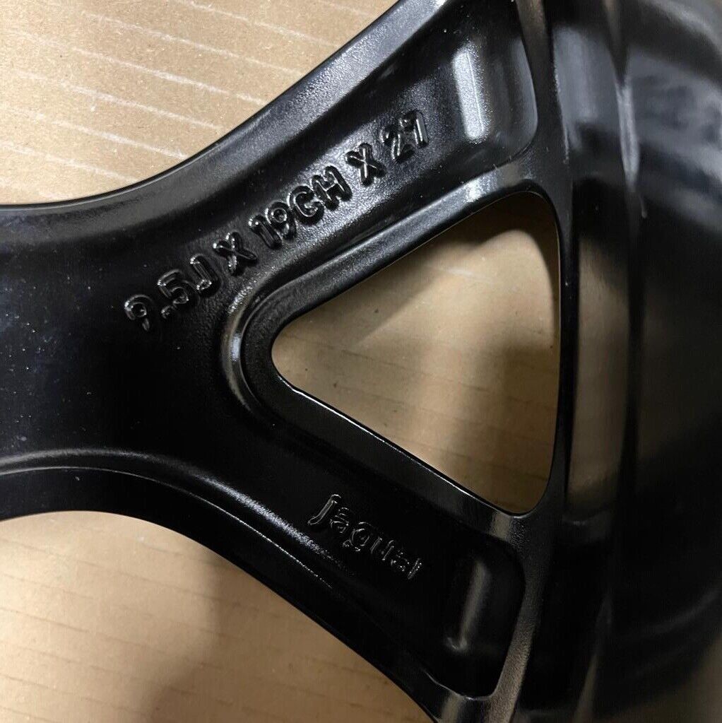 Genuine Jaguar F Type Alloy Wheel 5 Spoke Volution 9.5Jx19ch 27 Rear Mx5m-1007da