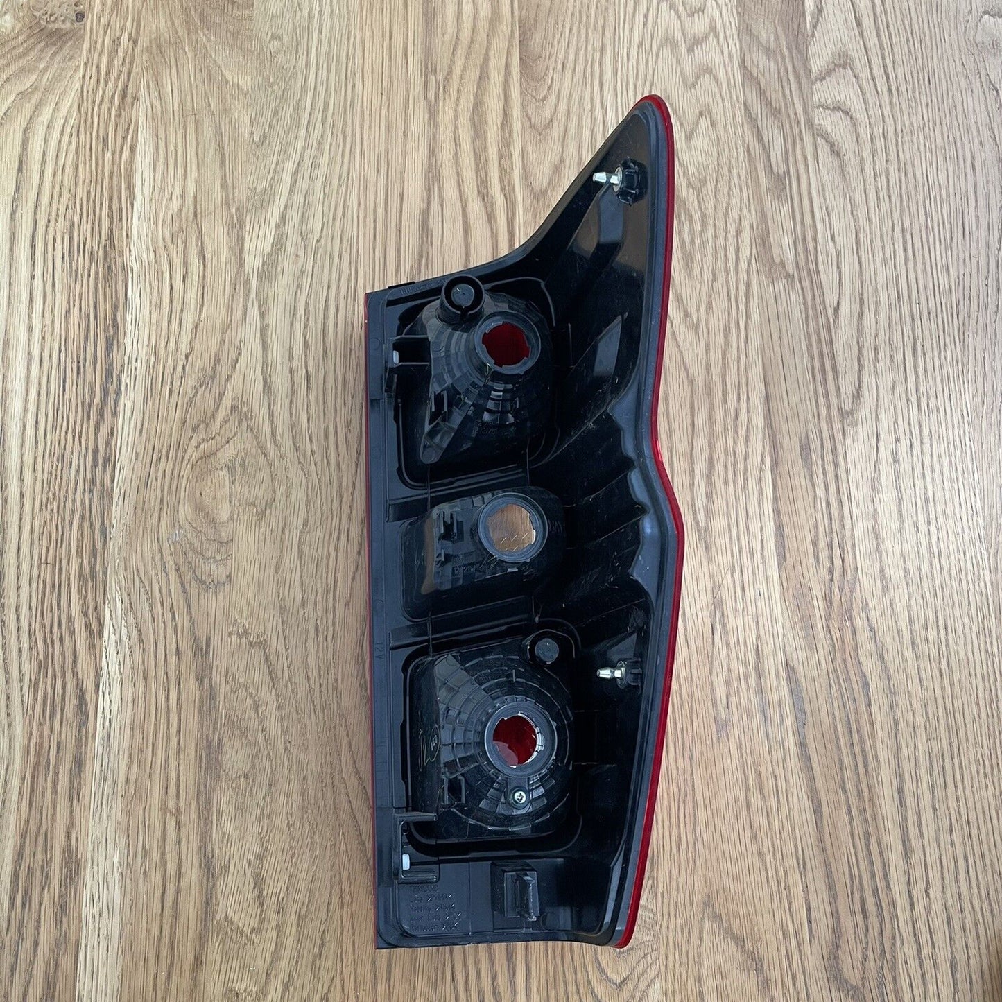 Genuine Isuzu D Max Left Rear Lamp Unit NSR Passenger Side