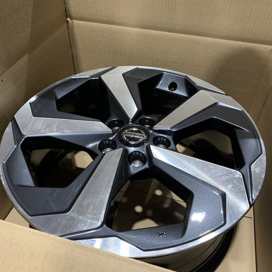 Genuine Set Of 4 Nissan Qashqai 18" Alloy Wheel Grey And Diamond Cut D03006UA3A