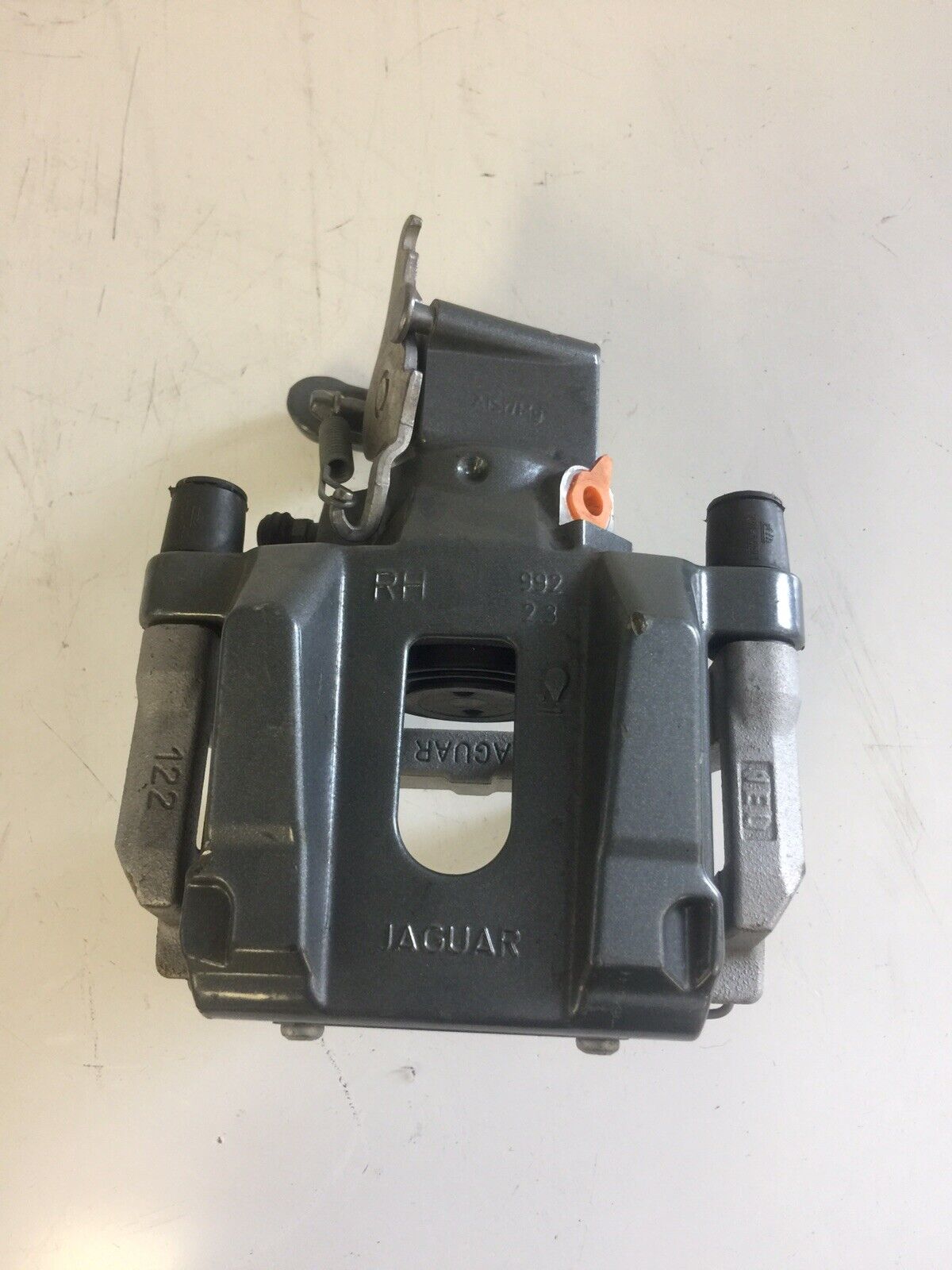 Genuine Jaguar XF, XK, XJ Rear Brake Calliper Housing Grey RH C2D39490