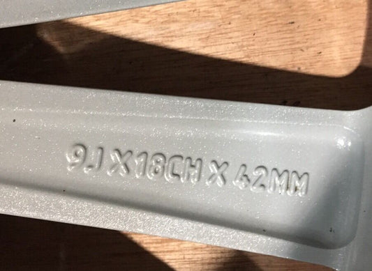 Genuine Jaguar XJ 18" Rear Manra Alloy Wheel 9Jx18CHx42MM