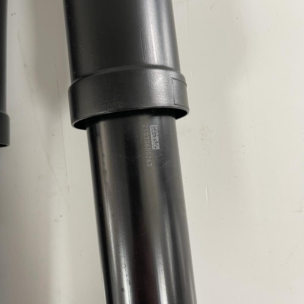 New Pair Genuine Nissan Qashqai Rear Shocks 56210 HV03A