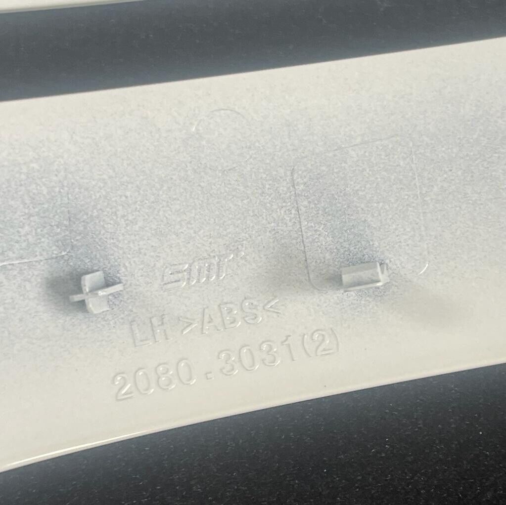 Genuine 2019 Nissan Qashqai Left Hand Near Side Solid White Door Mirror Cover