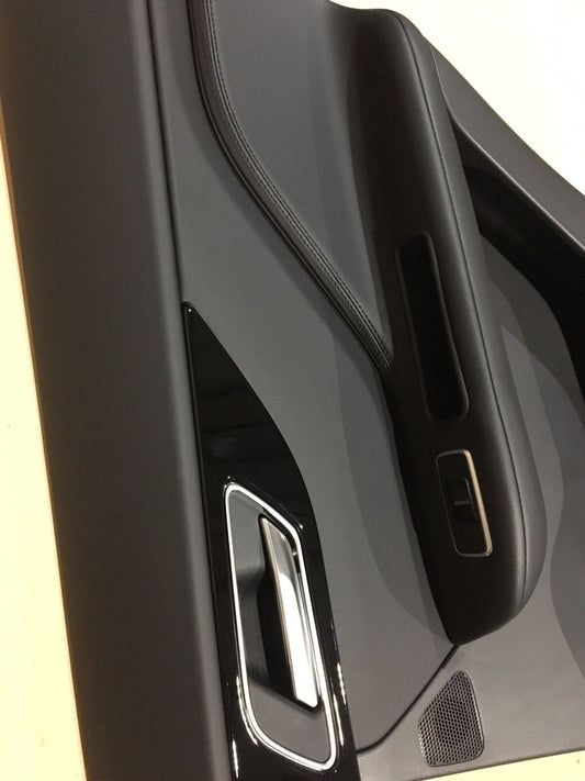 Jaguar Fpace Rear Door Card RH Leather, Black Stitch LED DG14