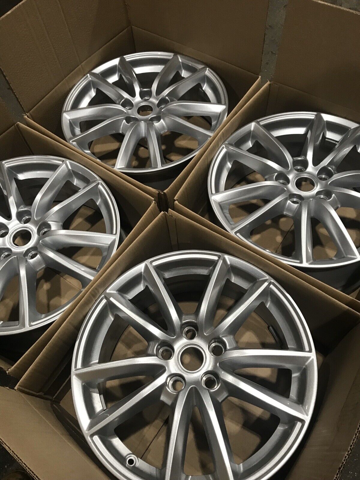 Set Of 4 VW Transporter Volkswagen 19" Alloys Silver 7.5J X 19EH2 X44.5off