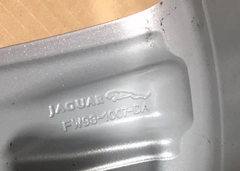 Single Jaguar XJ 20” Minerva Rear Alloy Wheel 10J Silver C2D31792