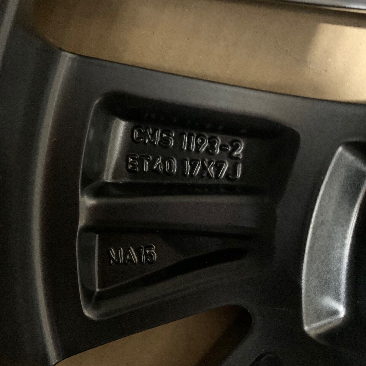 Genuine Nissan Qashqai 17" Grey Alloy Wheel 7J 40 offset D03006UA2A