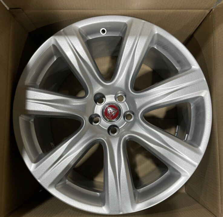 Single Jaguar XJ 20” Minerva Rear Alloy Wheel 10J Silver C2D31792