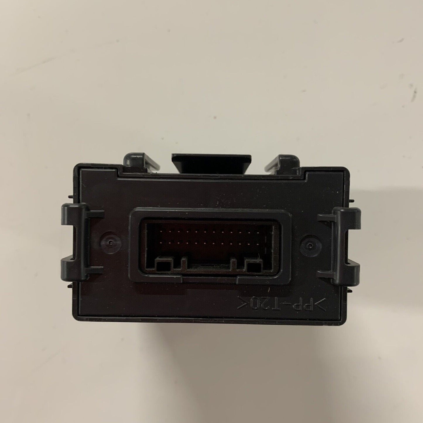 NEW GENUINE NISSAN QASHQAI J12 TRACTION CONTROL MODULE  285T36UA0E