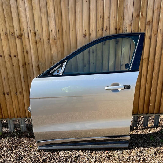 Genuine Jaguar F Pace X761 Near Side Left  Hand Front Door Rhodium Silver Men