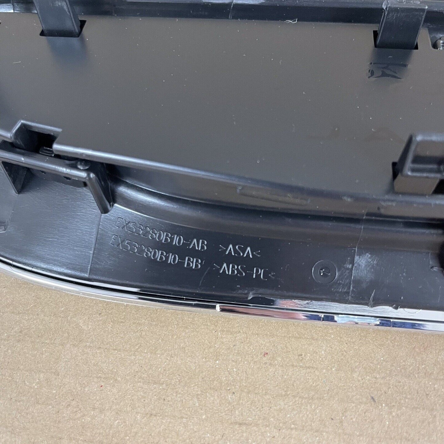 Genuine Jaguar  Pair New JAGUAR F type Chrome Black Wing VENTS Finishers
