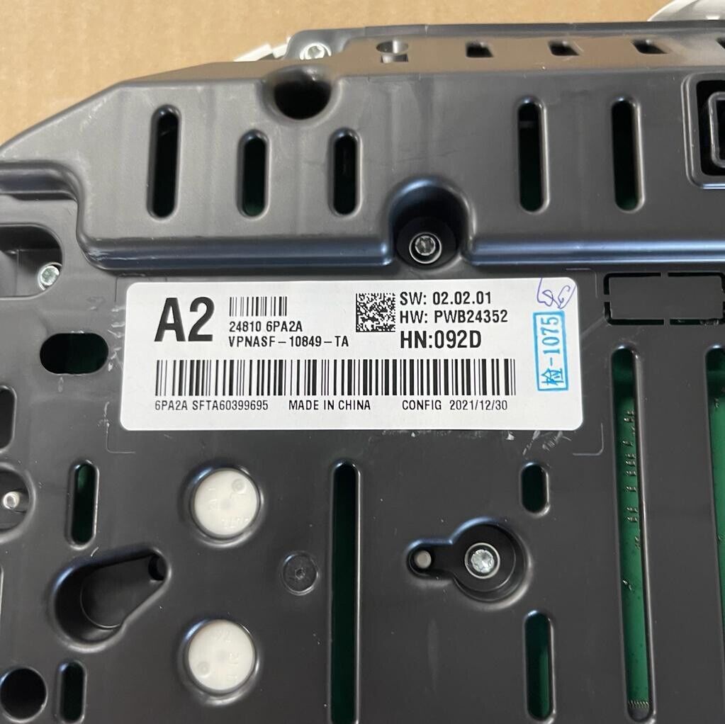 GENUINE NISSAN JUKE SPEEDOMETER INSTRUMENT CLUSTER 248106PA2A MPH AND KMH