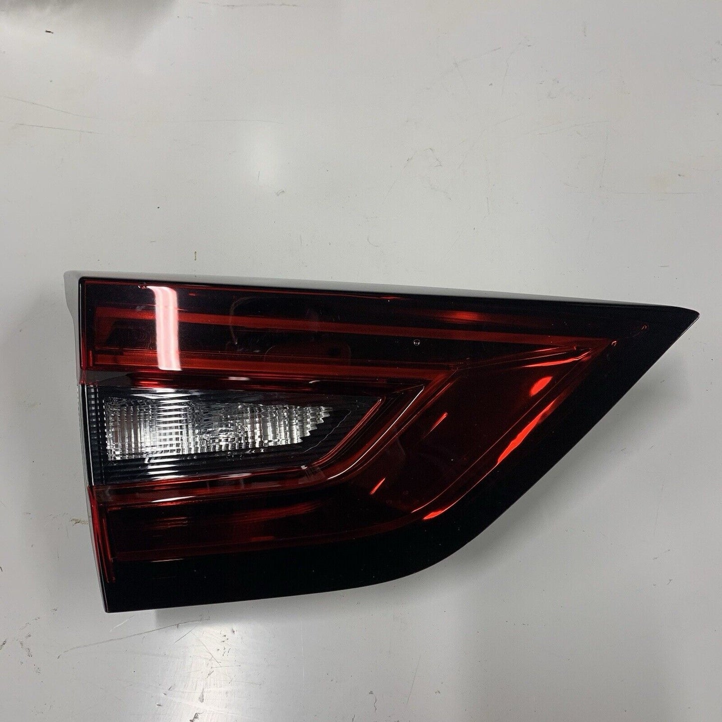 Genuine Nissan Juke Near Side Left Hand Rear Tailgate Light 26555 6РА5А