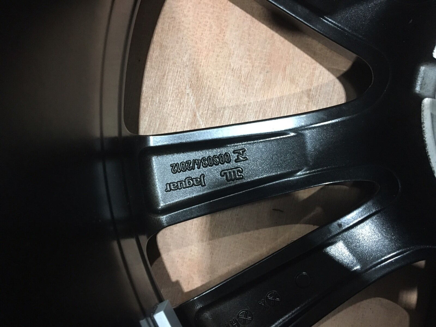 Genuine Jaguar XE Venom 19" Alloy Wheel Grey & Diamond Cut 8.5Jx19chx55