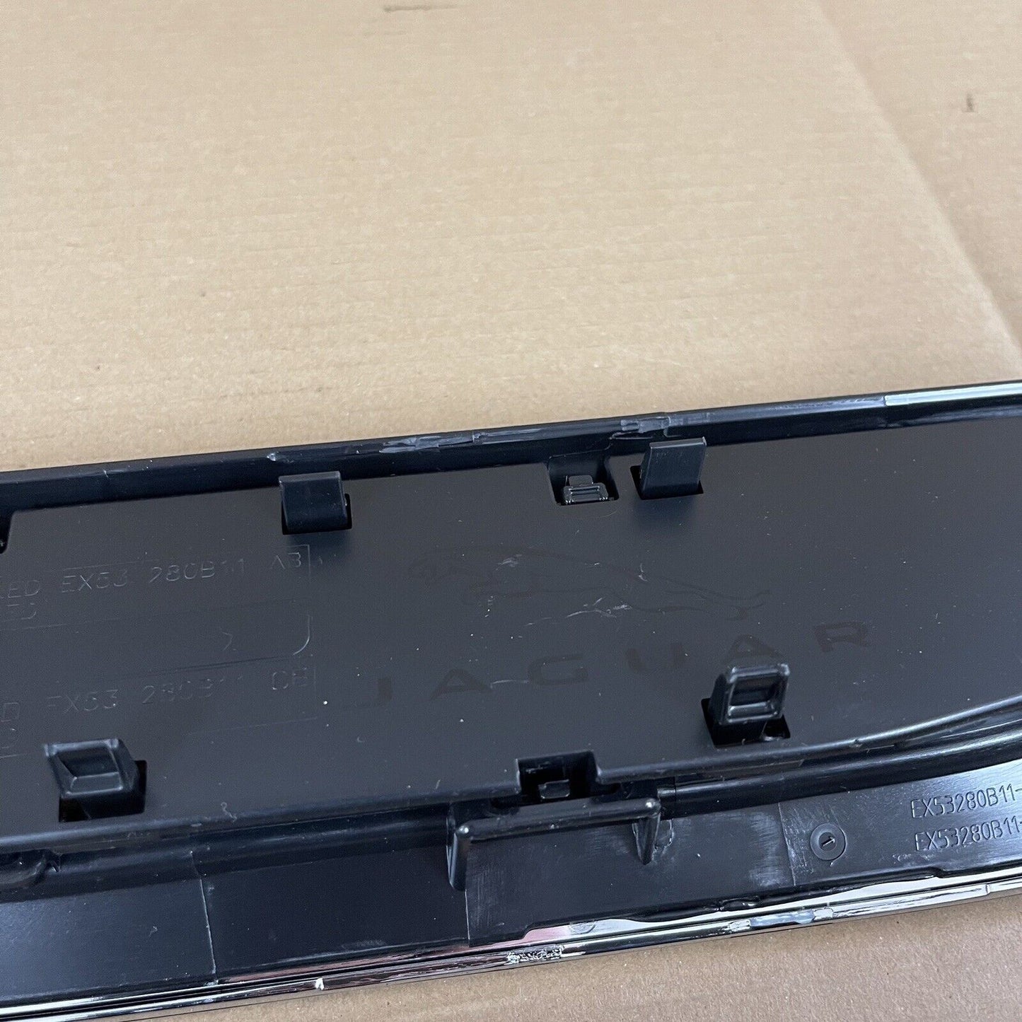 Genuine Jaguar  Pair New JAGUAR F type Chrome Black Wing VENTS Finishers