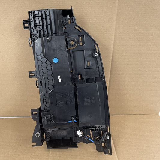 Land Rover Defender L633 Rear Passenger Side Right Light Ns Light LR147942