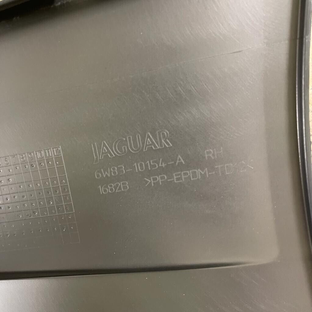 Genuine Jaguar XK XKR X150 RH Offside Side Skirt Step Sill Cover C2p17190