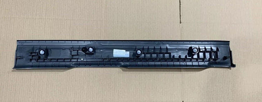 OE Range Rover Evoque Front Door Chrome Scuff Tread Plate LH Lunar LR033360