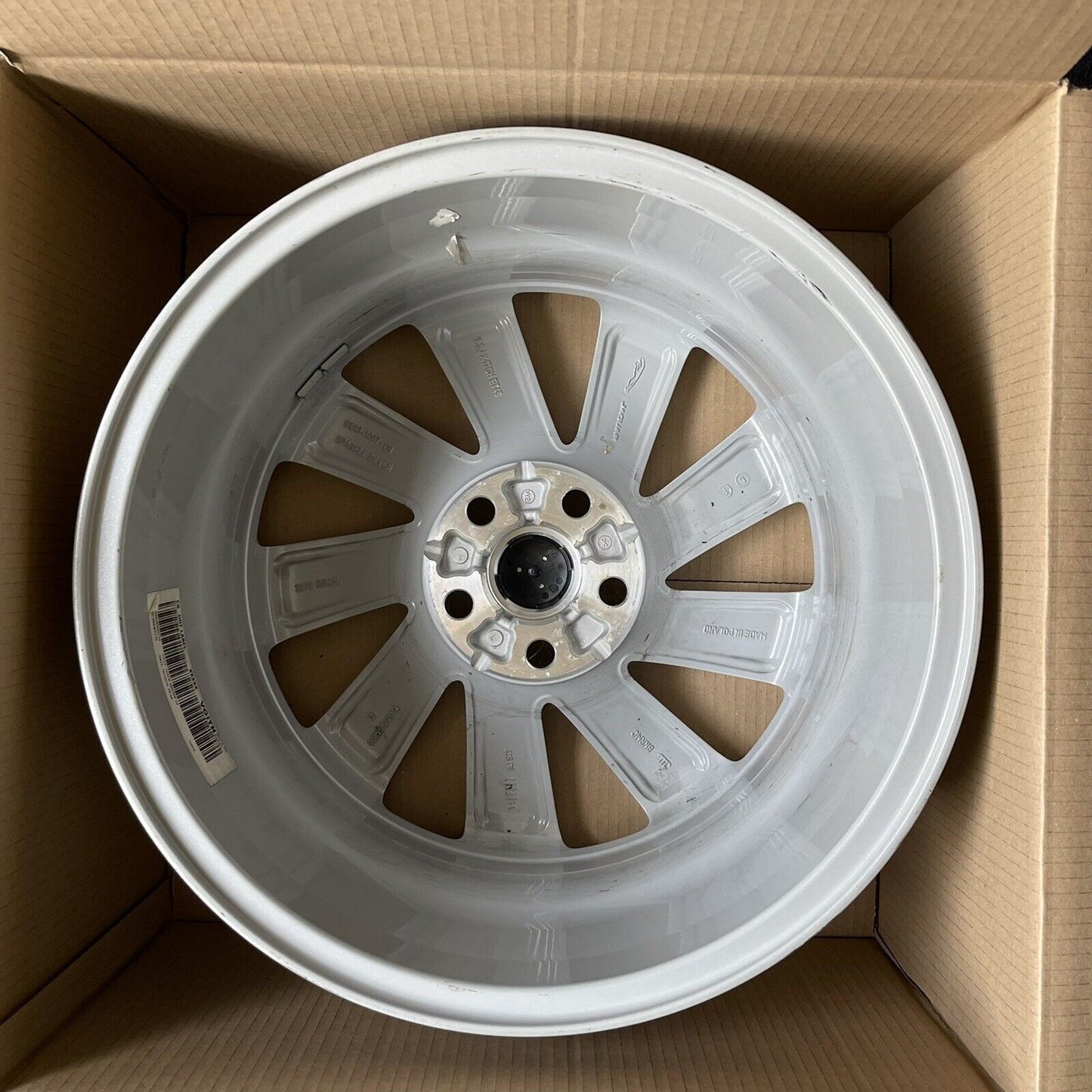 Genuine Jaguar XF 17" Turbine Alloy Wheel  9 Spoke Gx631007cb