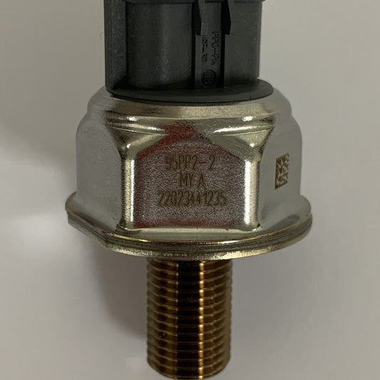 New Genuine Nissan Fuel Rail  Pressure Sensor 16638 4BB0A