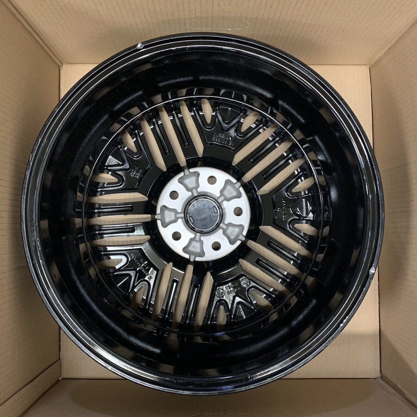 Genuine set of 4 Nissan Leaf 17" Alloy Wheels diamond Cut Gloss Black 6.5J 45