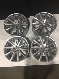 Set Of 4 Genuine Jaguar XJ 19" Aluetian Alloy Wheels Ideal for winter tyres