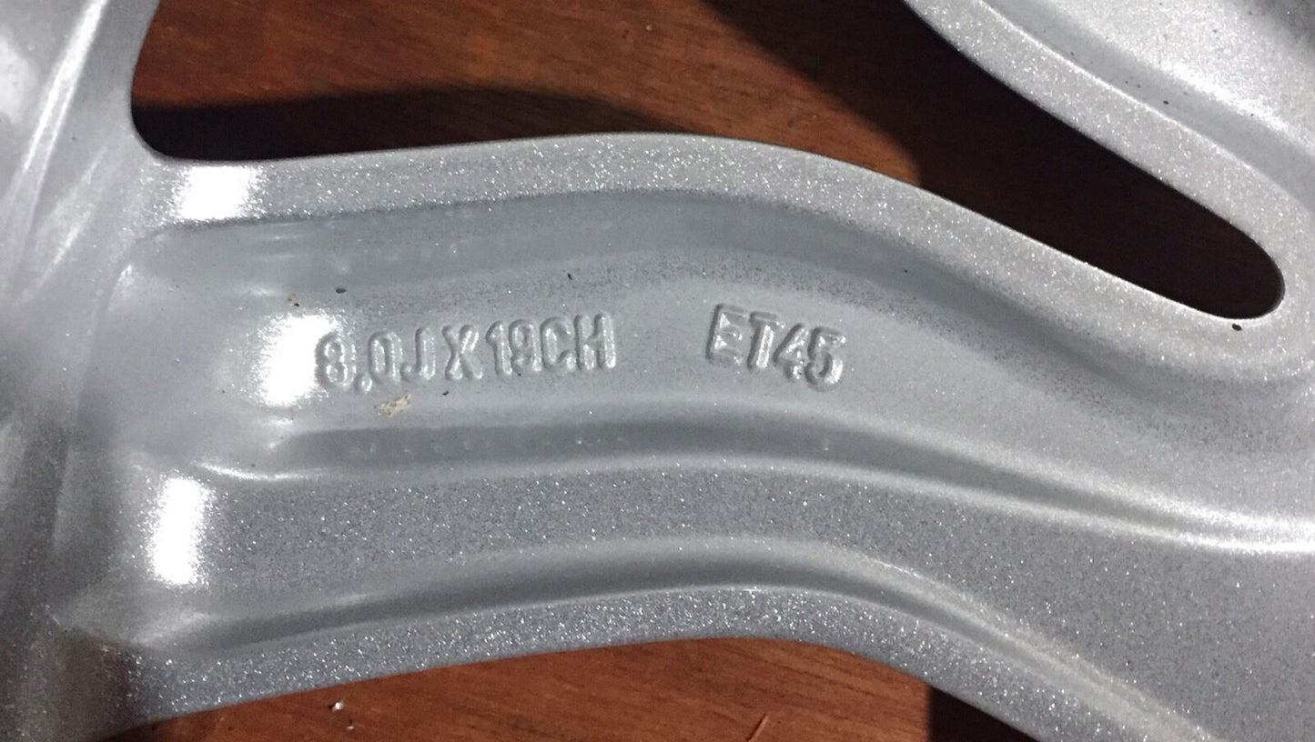 Discovery Sport L550 19" Silver Alloy Wheel Style 521 8Jx19CH Off 45