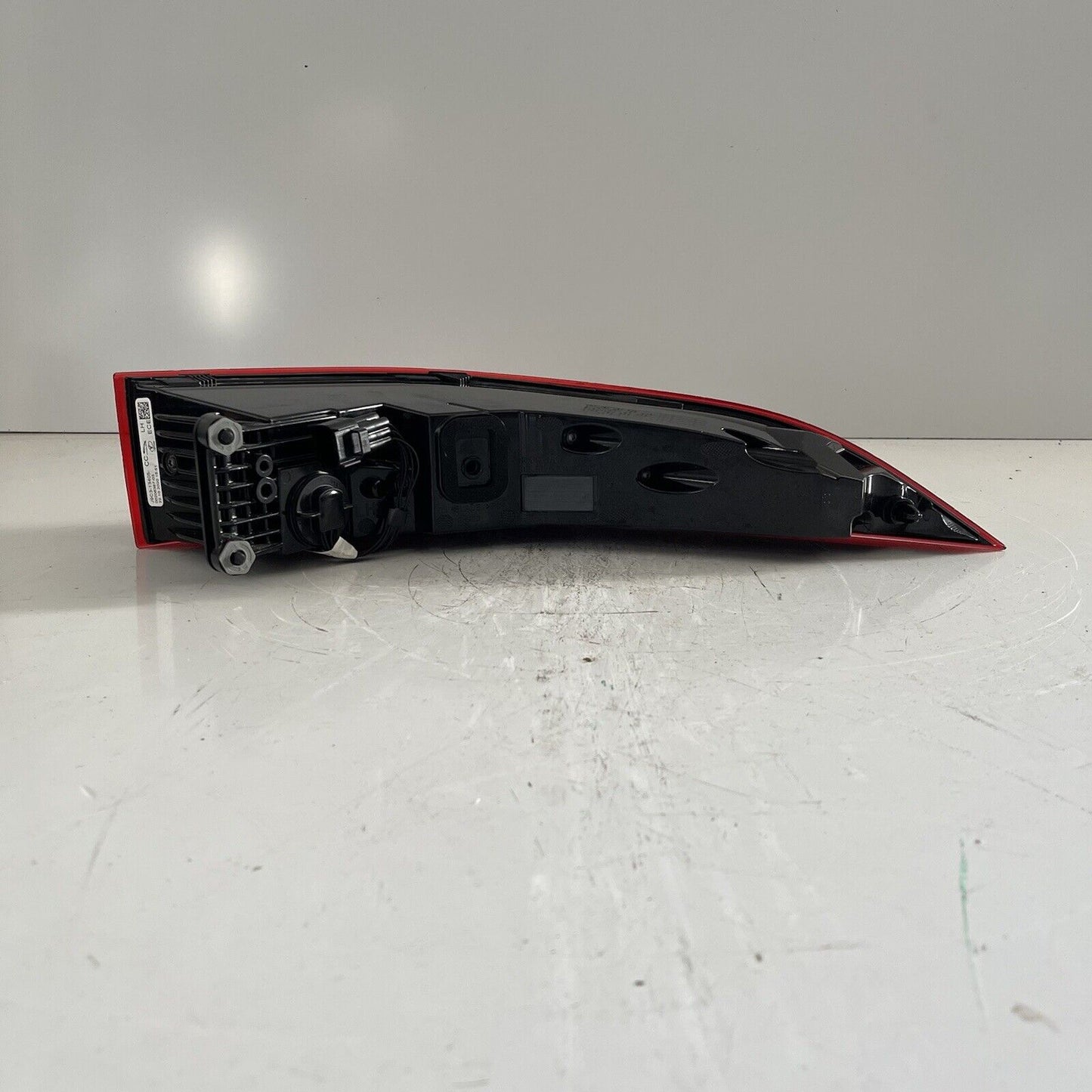 Genuine Jaguar E Pace Near Side Left Hand Rear Outer Light J9C33172