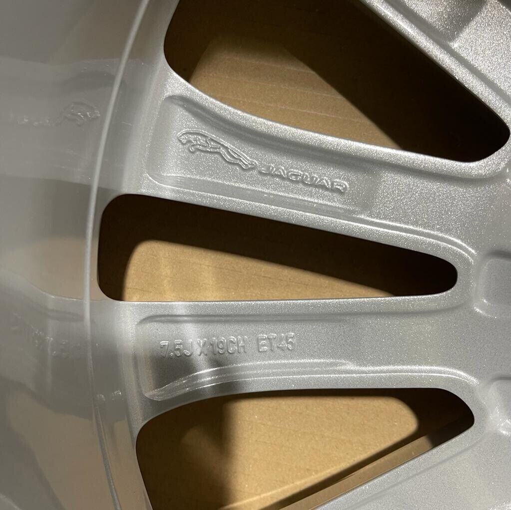 Jaguar XE 19" Front Radiance Alloy Wheel 7.5x19CHx45 T4N1584