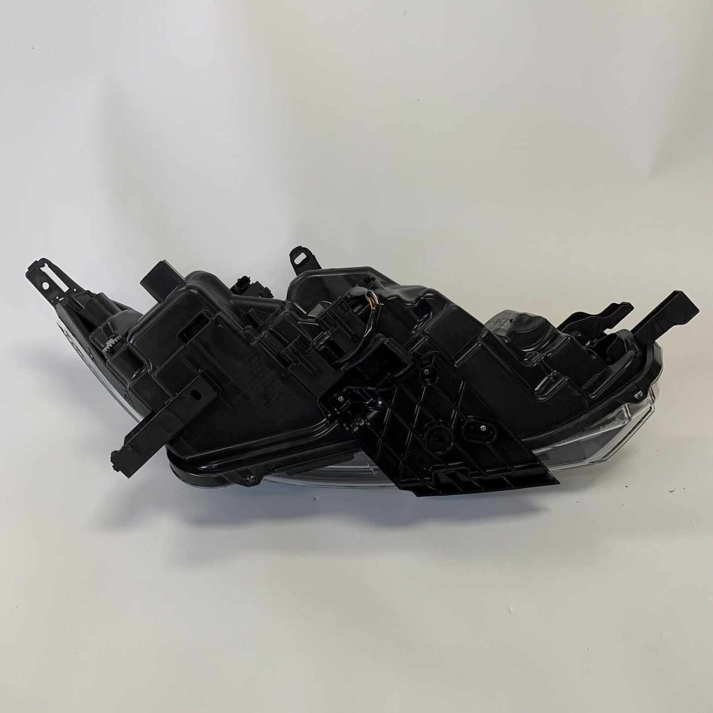 Genuine Nissan Qashqai LED LHD Left Hand Drive Head Lamp  Left Side 26060 HV05B