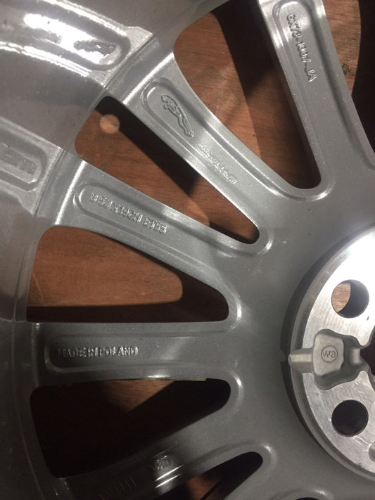 Genuine Jaguar XE 19" Rear Radiance Alloy Wheel 8.5Jx19CHx55 T4n1680