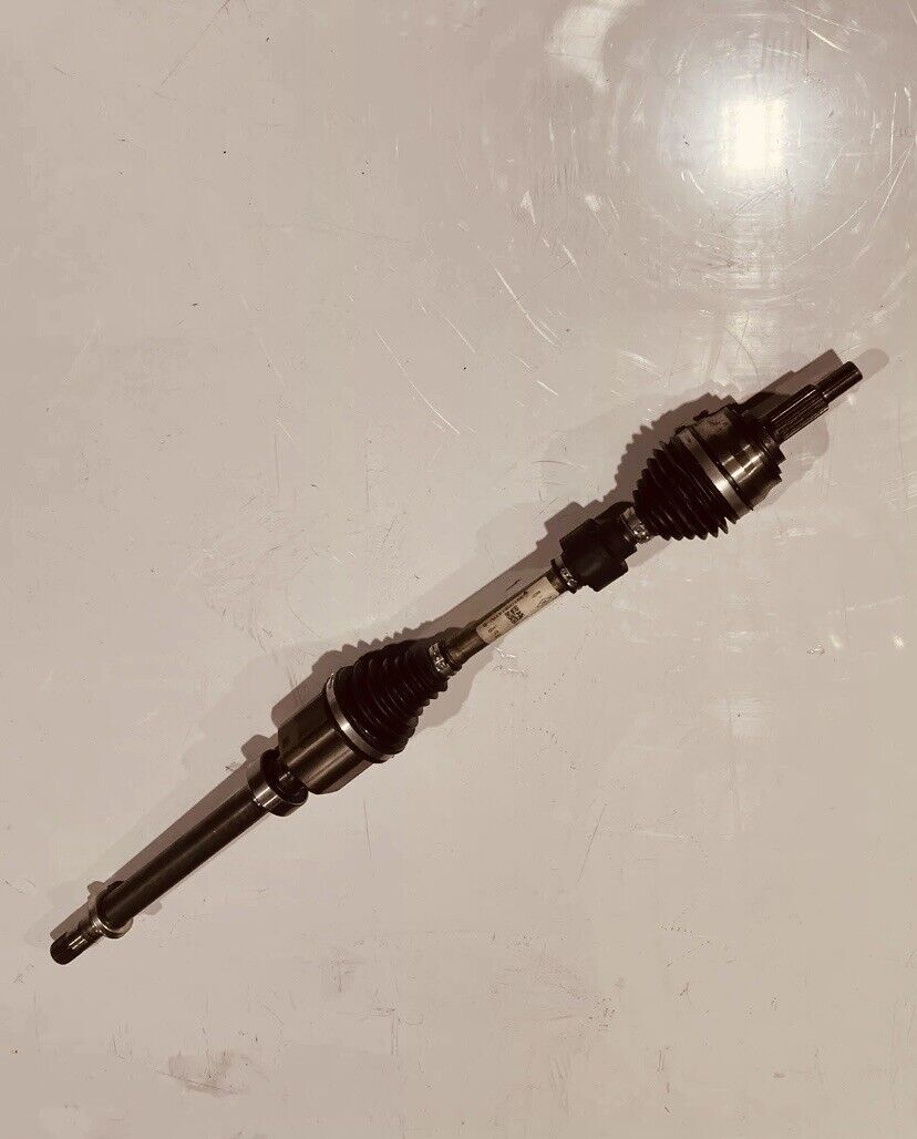 New Genuine Nissan Juke  Front Drive Shaft 391005147R