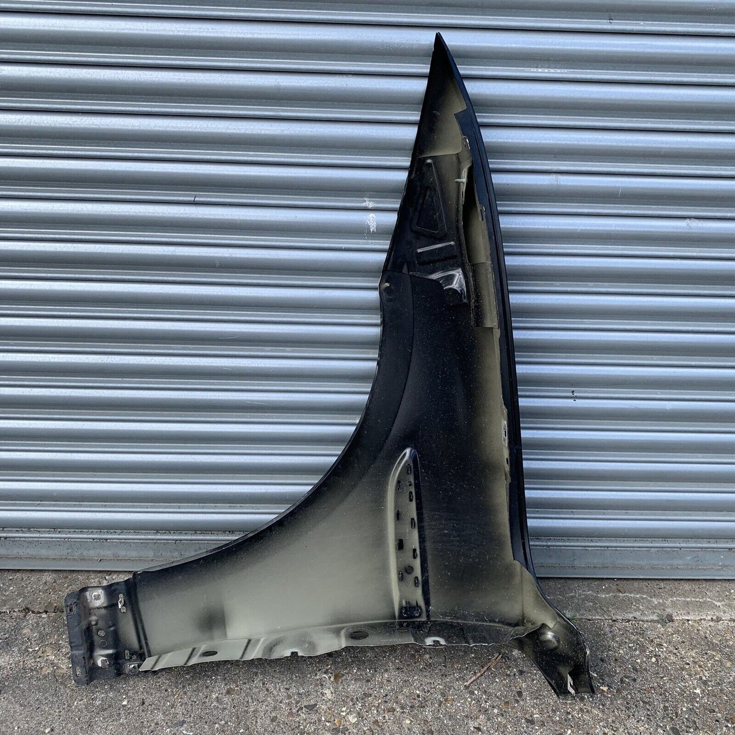 Genuine Jaguar F Pace X761 Right Drivers Side  Wing OS Front Wing