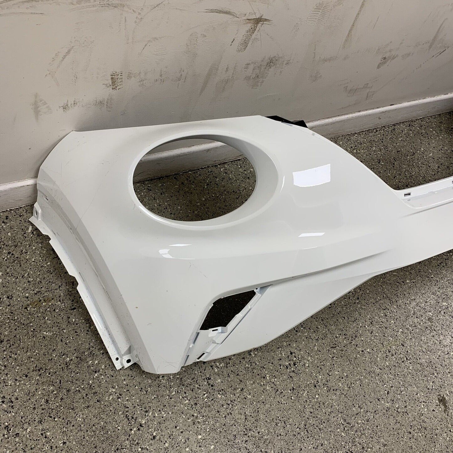 GENUINE WHITE NISSAN JUKE F16 SHAPE  FRONT BUMPER