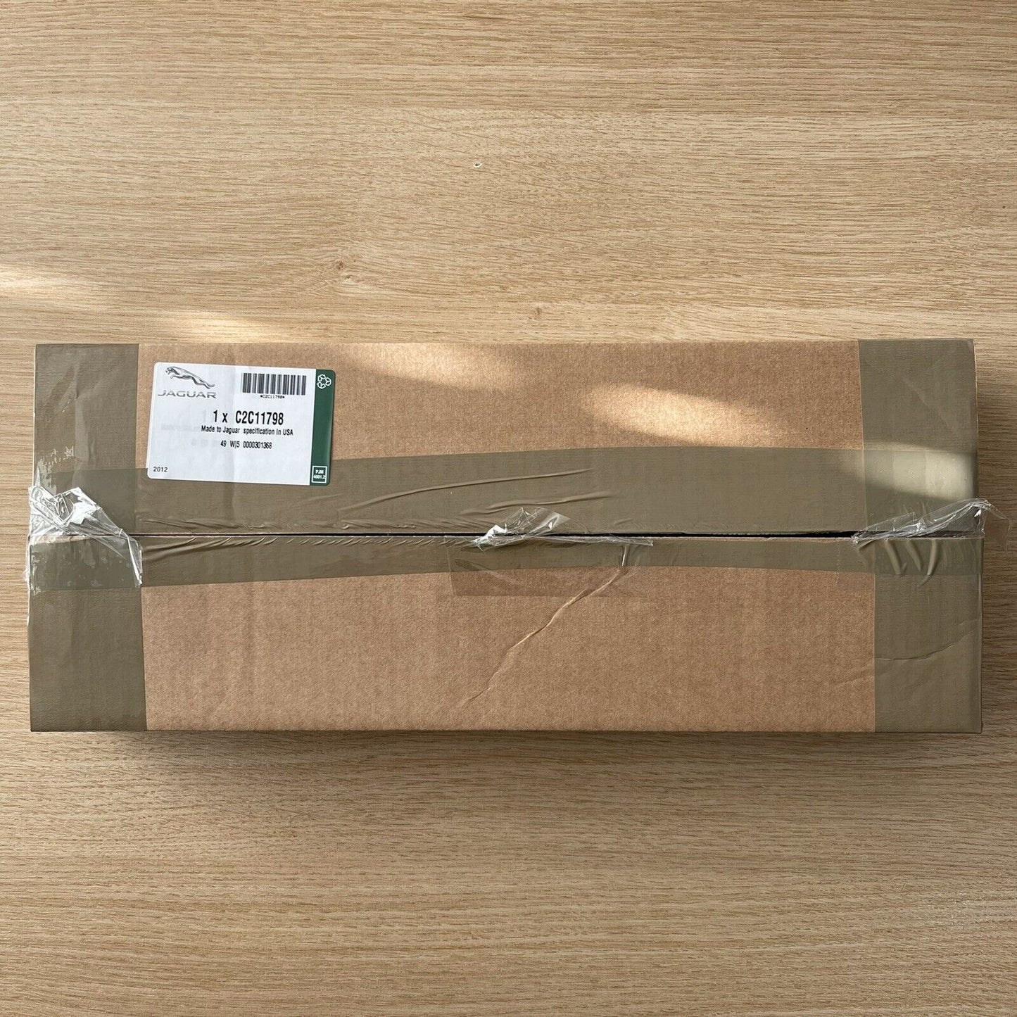 Genuine Jaguar XJ Front Grille Vane C2C11798 2W9301896CA