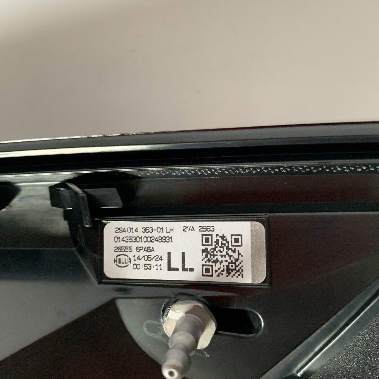 Genuine Nissan Juke Near Side Left  Hand Rear Tailgate Light 265556pa6a