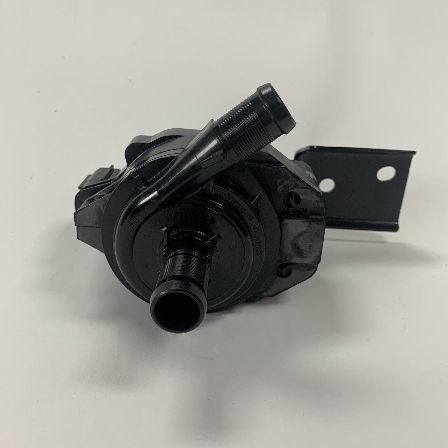 New Genuine Nissan Qashqai Diesel Water Coolant Pump 1.5 dCi J11 21580HV80B