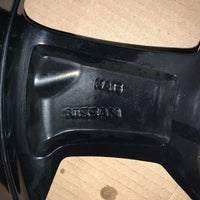 Genuine Nissan set of 4 Juke 17" alloy Wheels Diamond Cut Gloss Black 7J 35