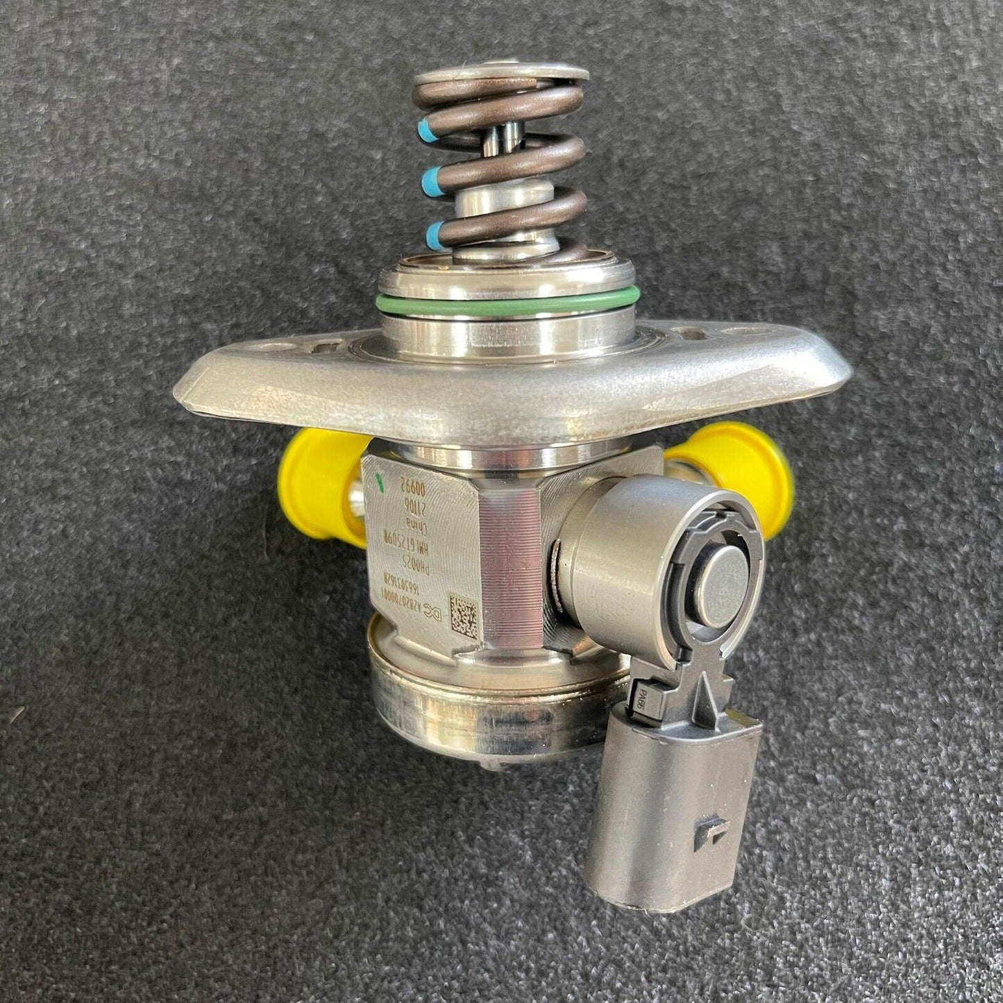 Genuine Nissan Petrol High Pressure Fuel Pump 166303162R