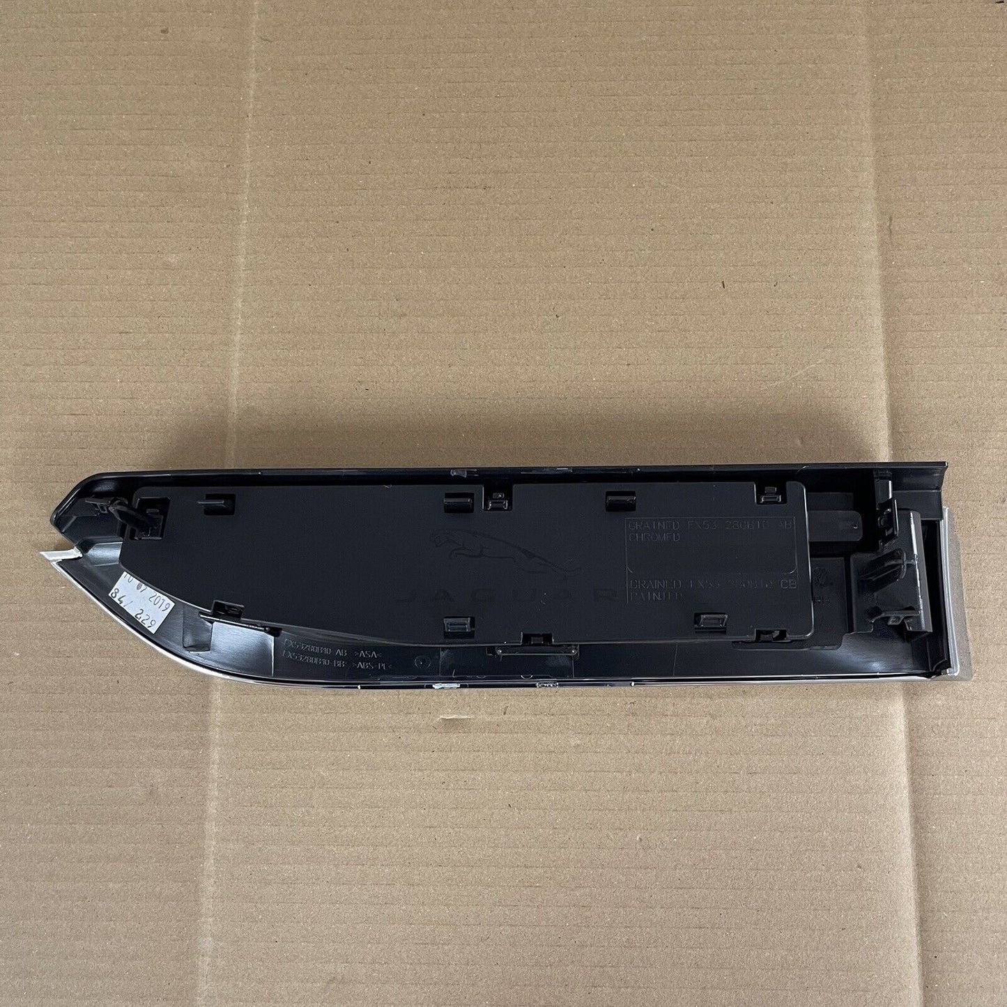 Genuine New Right Hand JAGUAR F type Chrome Black Wing VENT Finisher Off Side