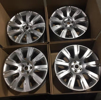 Set Of Discovery 5 21" Silver Alloy Wheels Style 1 LR081582