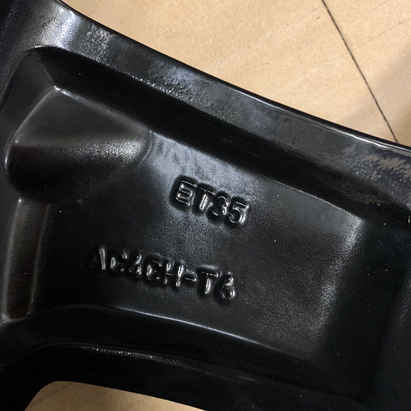 Genuine Nissan set of 4 Juke 17" alloy Wheels Diamond Cut Gloss Black 7J 35