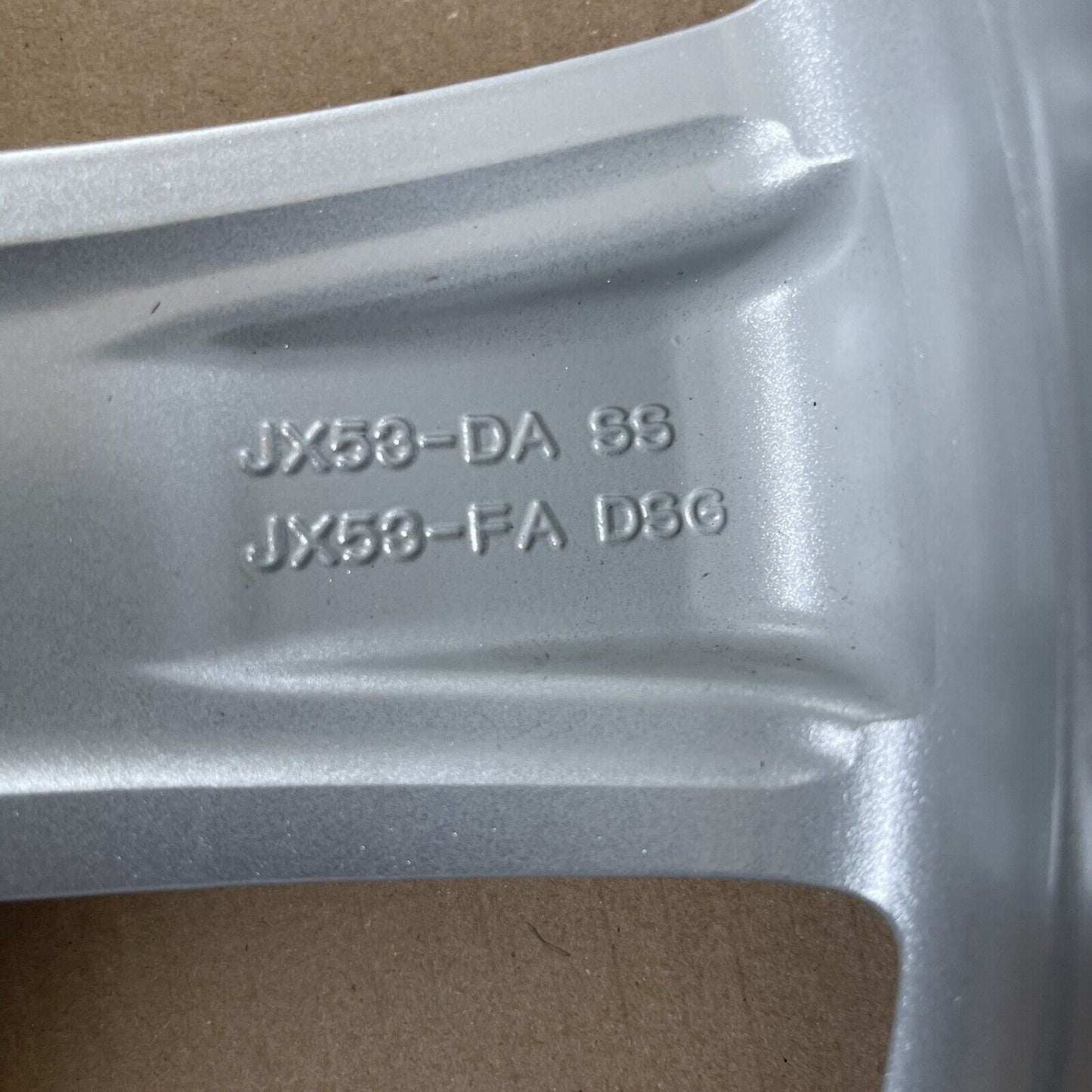 Genuine Jaguar F type 20” Rear Silver Alloy Wheel 10.5J T2r17516 Jx53-1007-fa